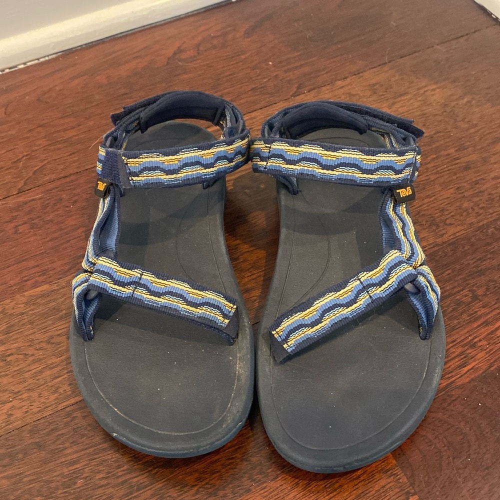 Teva sandals, Little Kid size 2